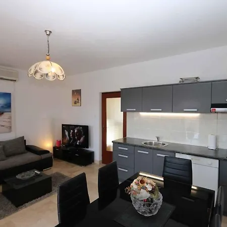 Apartment In - Insel Krk 44632 Silo (Krk)